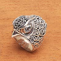 Anillo de topacio azul para hombre, 'Falcon's Gaze' - Anillo de pájaro con topacio azul para hombre elaborado en Bali