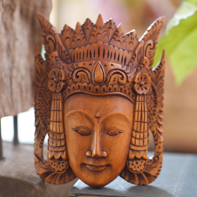 Máscara de madera - Máscara de madera de suar tallada a mano de Bali