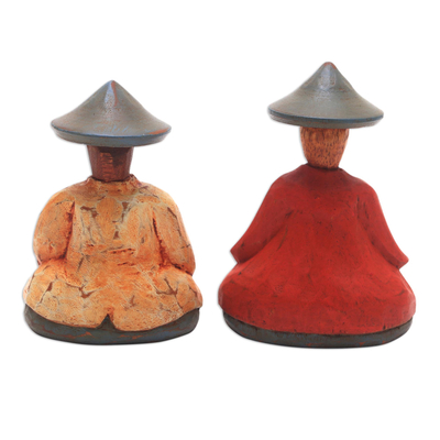 Figuritas de madera, (par) - Figuras de granjero de madera roja y amarilla de Bali (par)