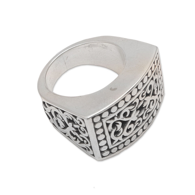 Sterling silver signet ring, 'Balinese Shield' - Patterned Sterling Silver Signet Ring from Bali