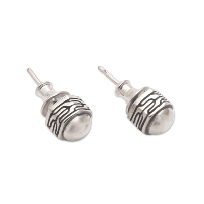 Sterling silver stud earrings, 'Stamp of Freedom' - Patterned Sterling Silver Stud Earrings from Bali