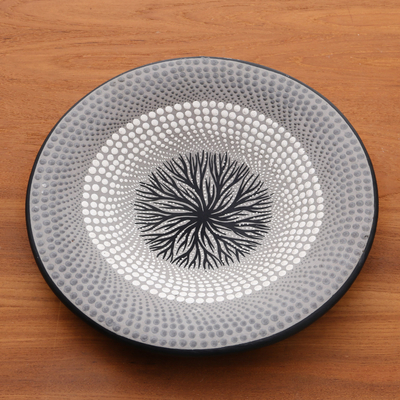 Keramische dekorative Schale, 'Grey Roots - Handgemalte dekorative Keramikschale in Grau aus Bali