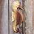 Holz-Wandskulptur, „Treues Seepferdchen“. - Handgeschnitzte Holz-Seepferdchen-Wandskulptur aus Bali