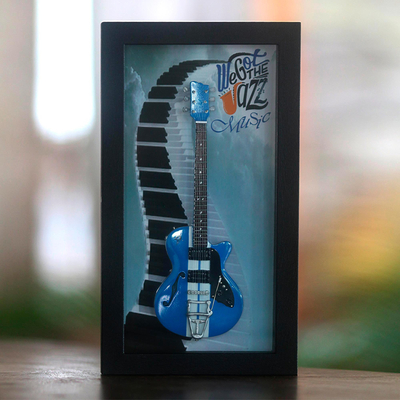 Dekorative Miniatur-Gitarre aus Holz, 'Jazz Trip'. - Holzdekorative Miniatur-Gitarre in Blau aus Java