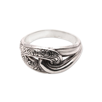 Sterling silver band ring, 'Elegant Link' - Patterned Sterling Silver Band Ring from Bali