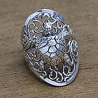 Anillo de cóctel de plata de ley, 'Elegant Sea Turtle' - Anillo de cóctel de plata de ley con tortuga marina de Bali