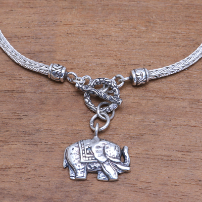 Sterling silver chain bracelet, 'Handsome Elephant' - Elephant-Themed Sterling Silver Chain Bracelet from Bali