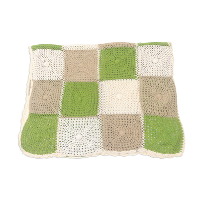 Gehäkelte Baumwolldecke – Überwurfdecke aus gehäkelter Baumwolle mit quadratischem Muster