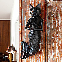 Escultura de pared de madera, 'Gato sirena negro' - Escultura de pared de gato sirena de madera de Suar negra de Bali