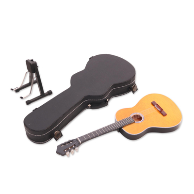 Guitarra decorativa en miniatura. - Miniatura decorativa de guitarra acústica de madera de caoba.