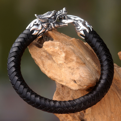 Geflochtenes Herrenarmband aus Leder mit Drachenmotiv