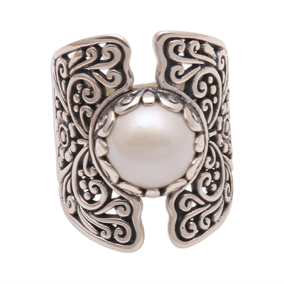 Cultured pearl cocktail ring, 'Temple of the Moon' - White Cultured Pearl Cocktail Ring from Bali