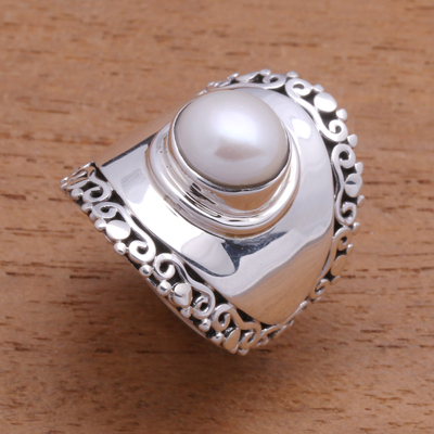 Cultured pearl cocktail ring, 'Mountaintop in White' - White Cultured Pearl Cocktail Ring Crafted in Bali