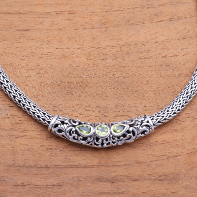 Peridot pendant necklace, 'Warrior Queen' - Faceted Peridot Pendant Necklace from Bali