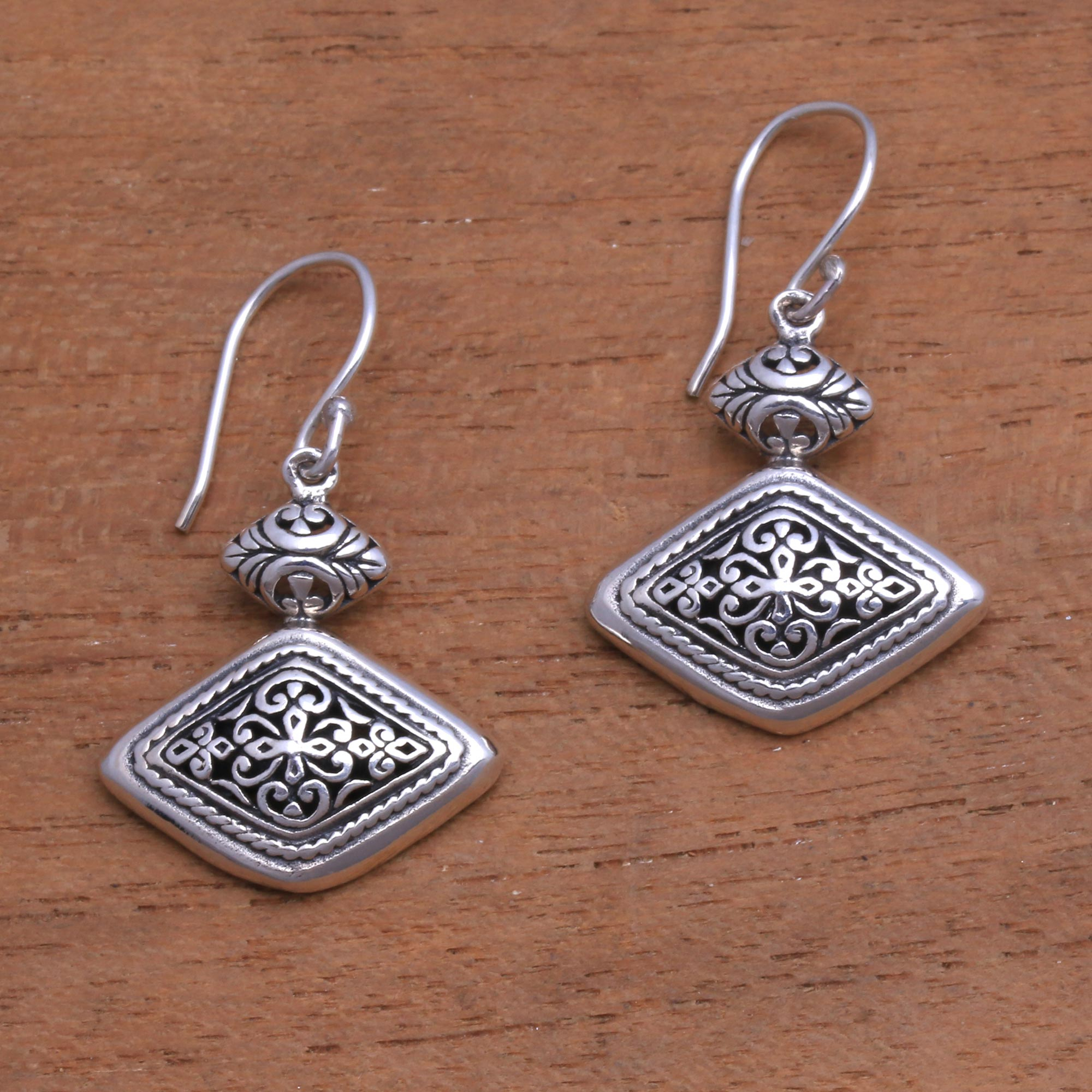 Oxidized Square Shape Earring