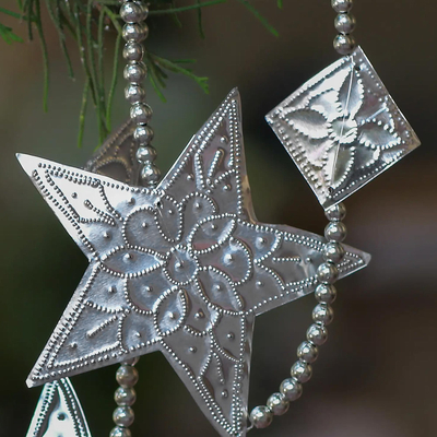 Guirnalda decorativa de aluminio, (juego de 3) - 3 guirnaldas decorativas de aluminio en forma de estrella de Bali