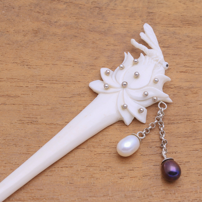 Bone and cultured pearl hair pin, 'Dragonfly Home' - Bone and Cultured Pearl Dragonfly Hair Pin from Bali