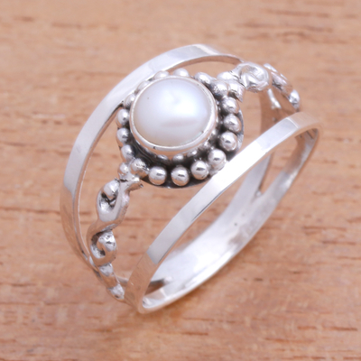 Cultured pearl cocktail ring, 'Dotted River' - Dot Pattern Cultured Pearl Cocktail Ring from Bali