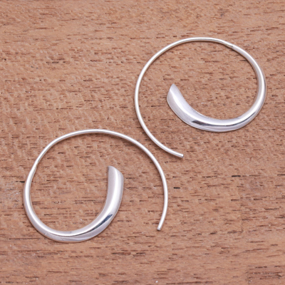 Halbkreis-Ohrringe aus Sterlingsilber, 'Simple Loops - Halbkreisohrringe aus Sterlingsilber in Bali gefertigt