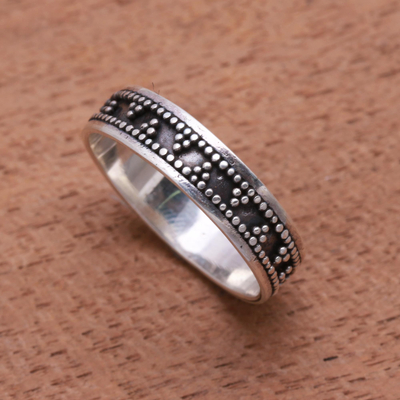 Sterling silver band ring, 'Triangular Texture' - Triangle Pattern Sterling Silver Band Ring from Bali