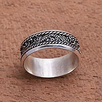 Sterling silver band ring, 'Lassoed Vines' - Vine Pattern Sterling Silver Band Ring from Bali