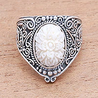 Anillo de cóctel de plata de ley, 'Intricate Majesty' - Anillo de cóctel de plata de ley floral tallado a mano