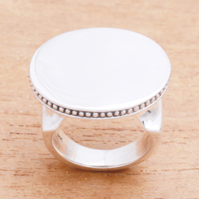 Sterling silver cocktail ring, 'Intaglio Circle' - Circular Sterling Silver Cocktail Ring from Bali