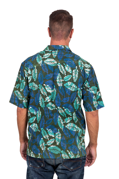 Men's cotton shirt, 'Green Leaf Shadows' - Men's Short-Sleeved Green Cotton Batik Shirt from Bali