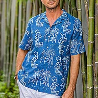Camisa de mezcla de lino y algodón batik para hombre, 'Village Huts' - Camisa de mezcla de lino y algodón Batik para hombre de Java