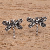 Sterlingsilber-Ohrstecker, „Dragonfly Intricacy“ – Sterlingsilber-Libellenohrstecker aus Bali