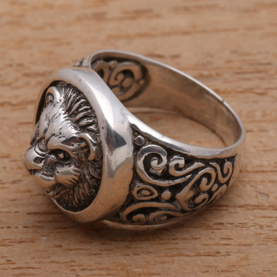 Men's sterling silver ring, 'Lion Strength' - Men's Sterling Silver Lion Ring from Bali