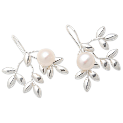 Aretes colgantes de perlas cultivadas - Aretes colgantes de perlas cultivadas frondosas de Bali