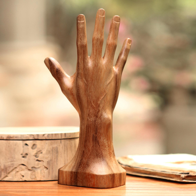 Holzskulptur, 'Männerhandfläche' - Handgeschnitzte Suar Holz Handskulptur aus Bali