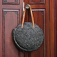 Natural fiber shoulder bag, 'Agel Wheel' - Hand Made Agel Grass and Leather Shoulder Bag