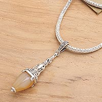 Carnelian pendant necklace, 'Light of Inspiration'