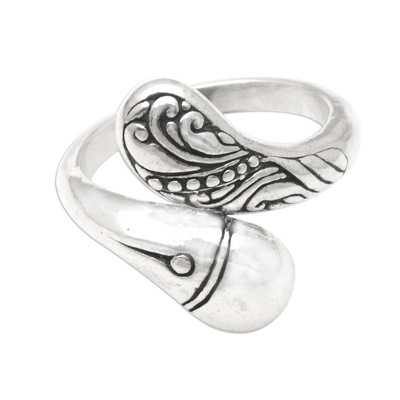Sterling silver cocktail ring, 'Kuta Connection' - Curvaceous Sterling Silver Ring from Bali