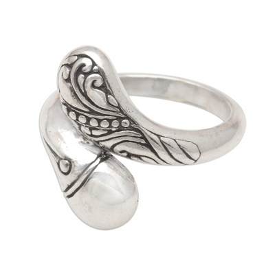 Sterling silver cocktail ring, 'Kuta Connection' - Curvaceous Sterling Silver Ring from Bali