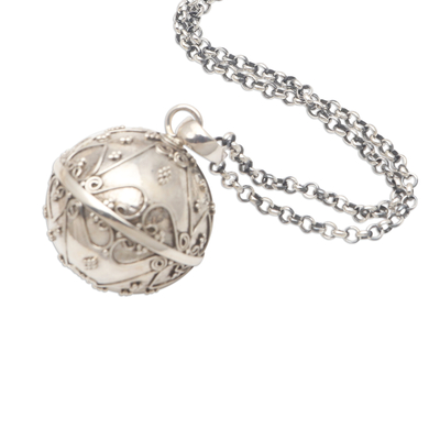 Collar bola armonía en plata de primera ley - Collar de bolas de armonía con amuleto con motivo de corazón de plata balinesa