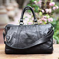 Leather travel bag, 'Minggat in Black'