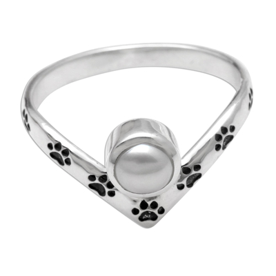 Cultured pearl cocktail ring, 'Pawprints on My Heart' - Sterling Silver Freshwater Pearl Pawprint Ring
