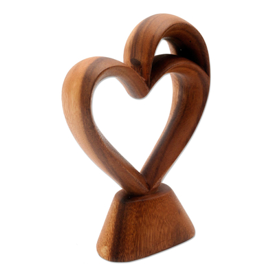 Escultura de madera - Escultura de corazón de madera romántica de Bali