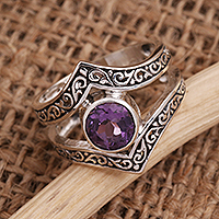 Amethyst-Cocktailring, „Grace and Charm in Purple“ – Cocktailring aus Amethyst und Sterlingsilber in Zargenfassung