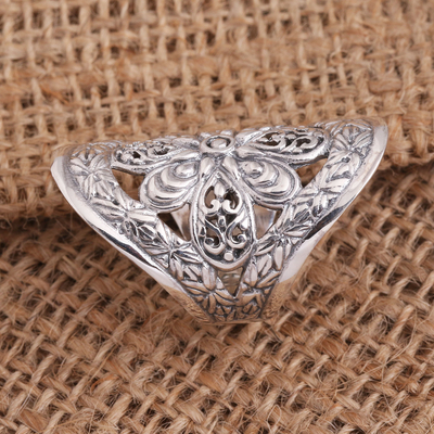 Sterling silver cocktail ring, 'Fantasia' - Balinese Flower Sterling Silver Cocktail Ring
