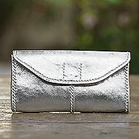 Leather wallet, 'Stride in Silver' - Metallic Silver Leather Wallet with Magnetic Snap Clasp