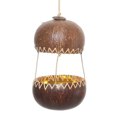 Vogelhäuschen aus Kokosnussschale - Handgefertigter Vogelhäuschen aus Kokosnussschalen