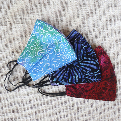 Rayon-Batik-Gesichtsmasken, (3er-Set) - 3 doppellagige, handgestempelte Viskose-Batik-Masken mit elastischen Schlaufen