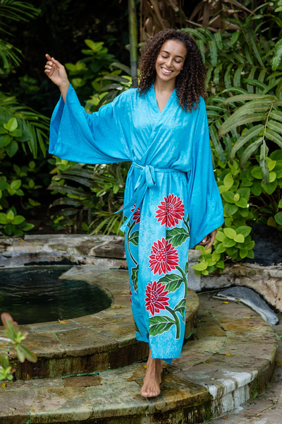Handbemaltes Rayon-Gewand - Handbemalte Robe aus Viskose mit Blumenmuster