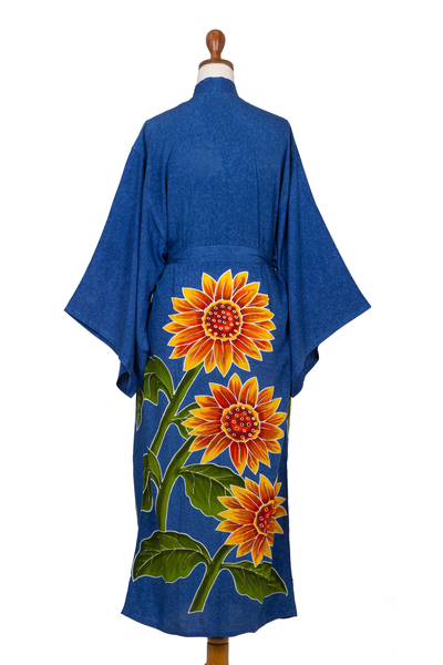 Handbemaltes Rayon-Gewand - Handbemalte Robe aus Viskose mit Blumenmuster