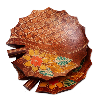 Cuencos decorativos batik de madera, (par) - Dos cuencos decorativos de batik hechos a mano artesanales de Java