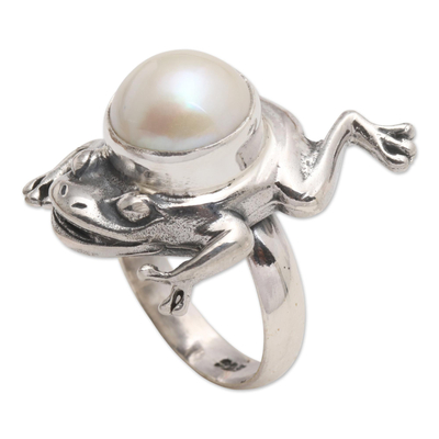 Cultured pearl cocktail ring, 'Free-Spirited Frog' - Cultured Pearl and Sterling Silver Frog Ring